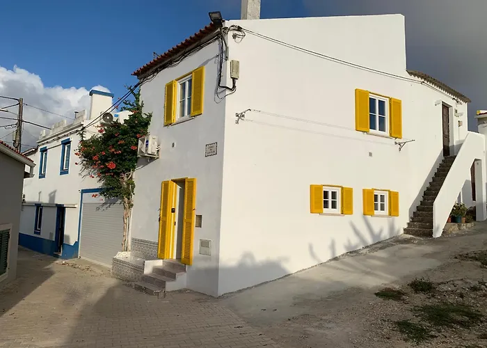 Casa Da Travessa By Madrabica بيت للعطل اتوغويه ده باليه